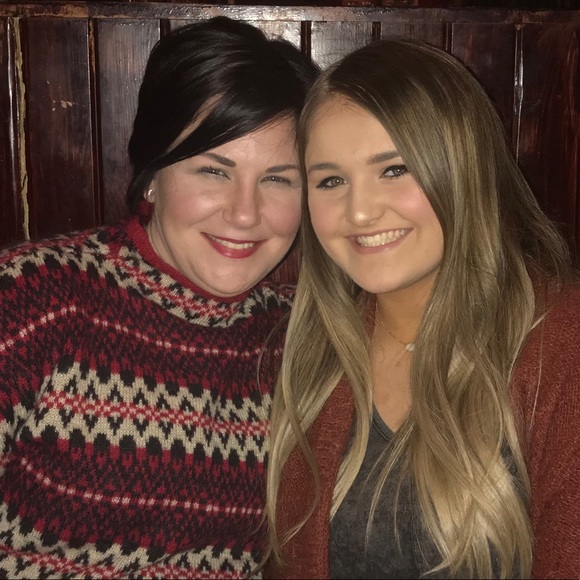 Meet your Posher, Maria - Picture 1 of 1